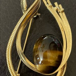 Vintage Tiger’s Eye Brooch